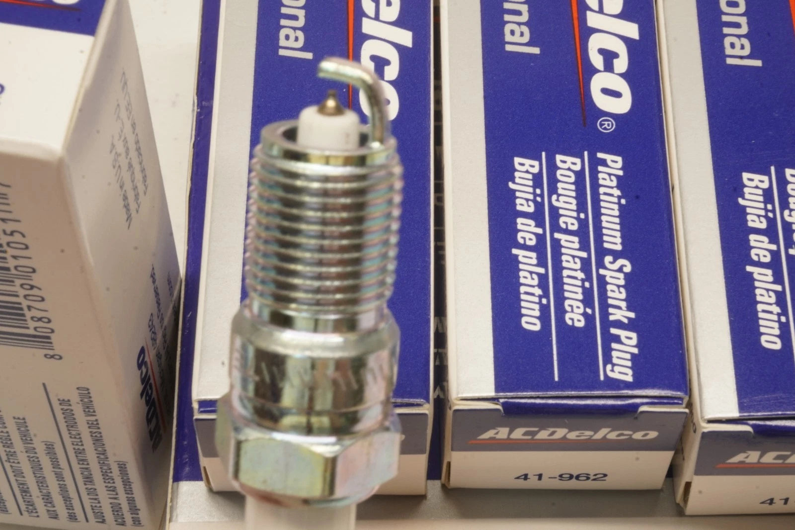 ACDelco 41-962 Double Platinum Spark Plugs (8-Pack) | OEM 19299585 | Chevrolet Silverado GMC Sierra 4.8L 5.3L V8 + Free Install Video
